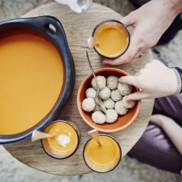 Tomatensoep met gember en balletjes