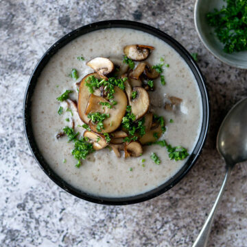 Romige champignonsoep met kastanjechampignons